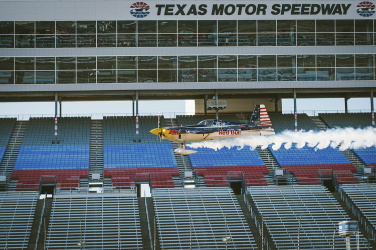 Kirby Chambliss: Flug über den Texas Motor Speedway