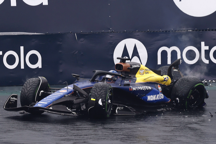 Alex Albon: Unfall in der Quali von Brasilien