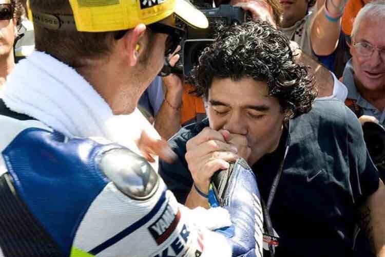 Valentino Rossi: Maradona küsste seine Gashand