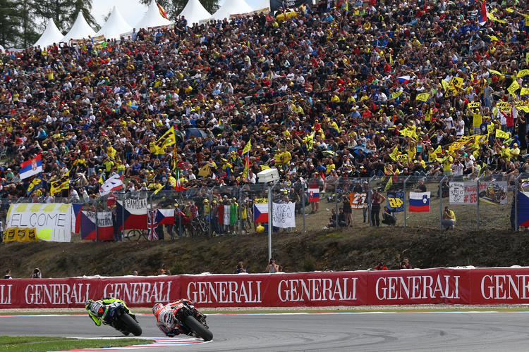 Brünn-GP 2014: Die Fans sind begeistert, Rossi hält sich vor Márquez