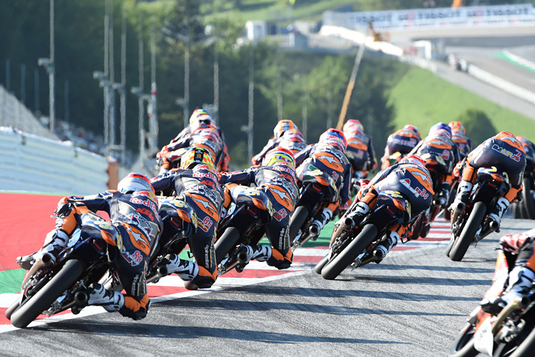 Im Red Bull Rookies Cup geht es immer eng her