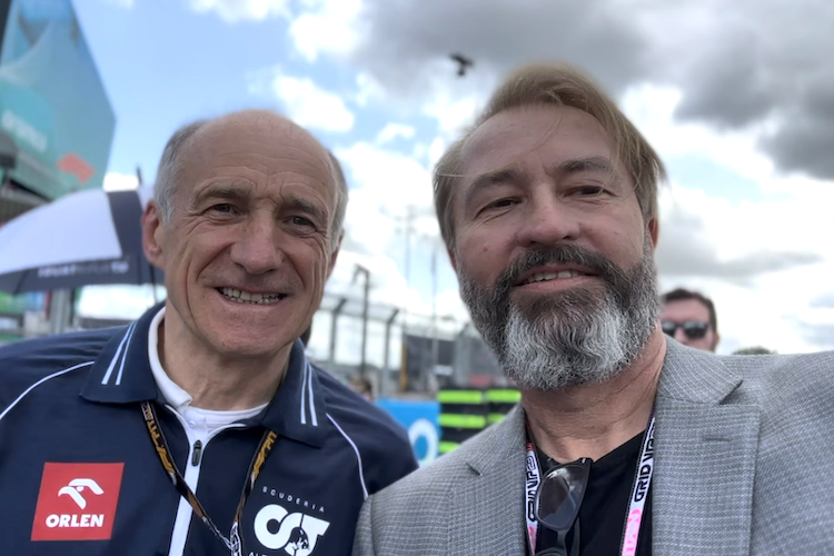 AlphaTauri-Teamchef Franz Tost und Heinz-Harald Frentzen in Silverstone 2023