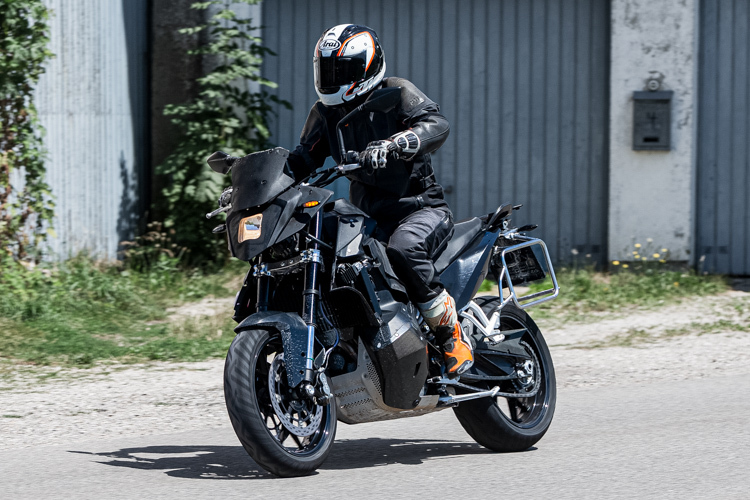 Konzept eines Mittelklasse-Toureres, nie auf den marklt gekommen: KTM 890 Duke GT