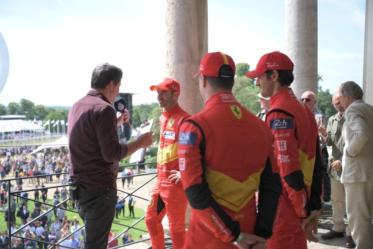 Ferrari-Werksfahrer in Goodwood: (von rechts nach links) Antonio Giovinazzi, James Calado und Miguel Molina