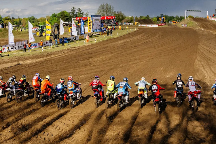 Die ADAC MX Masters starten künftig von Metallgittern