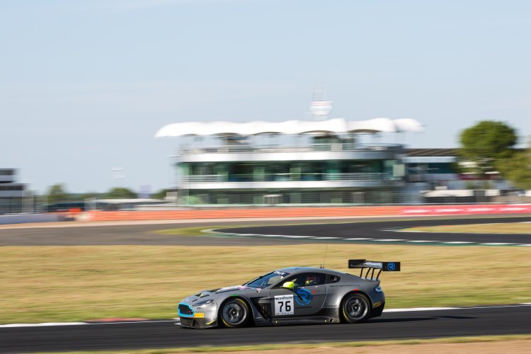 Sieg beim Lauf in Silverstone: Der Aston Martin Vantage GT3