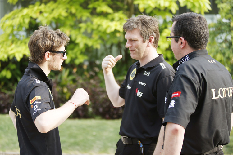 Da geht’s lang: James Allison mit Romain Grosjean (li.) und Eric Boullier (re.)