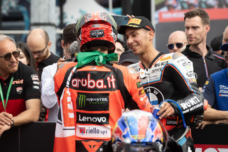 Die Dominatoren der Superbike-WM: Nicolo Bulega (li.) und Toprak Razgatlioglu