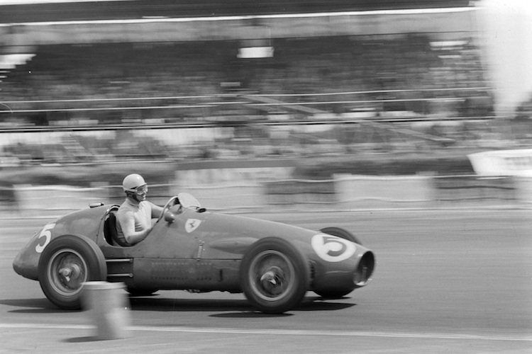 Alberto Ascari in Silverstone 1953