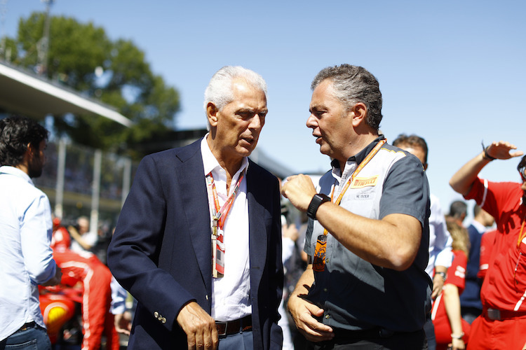 Pirelli-Geschäftsleiter Marco Tronchetti-Provera mit Pirelli-Motorsportdirektor Mario Isola