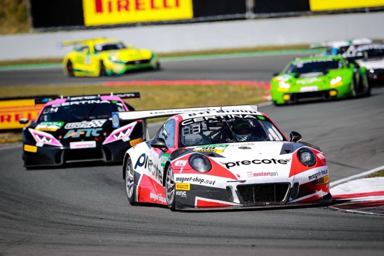 Aktuell Rang drei: Der Porsche von Herberth Motorsport