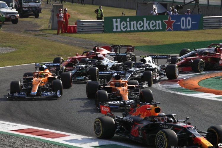 Max Verstappen vor Daniel Ricciardo, Lando Norris & Pierre Gasly