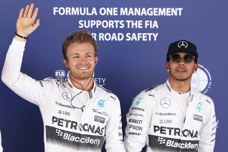Strahlender Pole-Setter: Nico Rosberg schaffte es zum ersten Mal in disem Jahr, seinen Teamkollegen Lewis Hamilton zu bezwingen