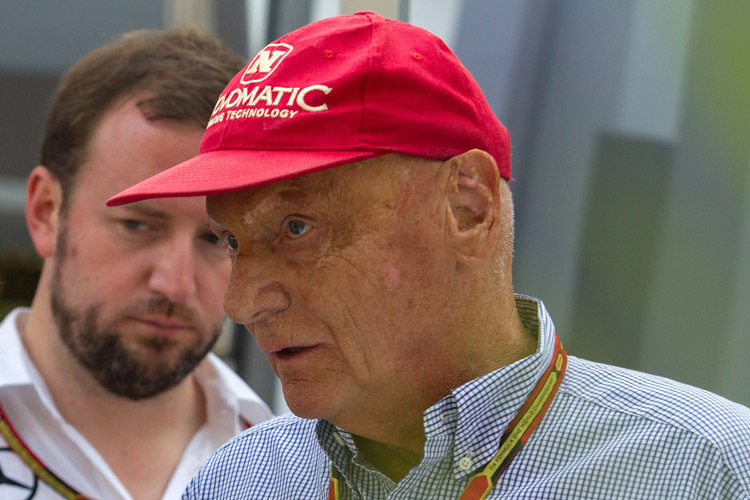 Niki Lauda: «Ich denke, ohne den schlimmen Unfall von Jules Bianchi hätte man das Rennen zu Ende fahren können, denn die Dunkelheit war meines Erachtens auch noch kein Problem»