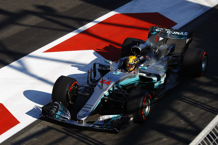 Lewis Hamilton sicherte sich im Qualifying von Baku die Pole-Position