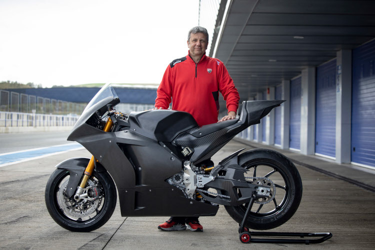 Roberto Canè mit der Ducati V21L