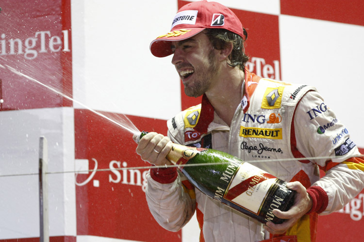 Alonso: Bärenstarker Dritter in Singapur