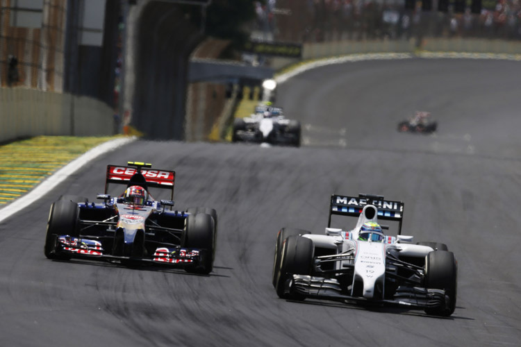 Brasilien-GP: Toro Rosso-Rookie Daniil Kvyat im Duell mit Williams-Altmeister Felipe Massa