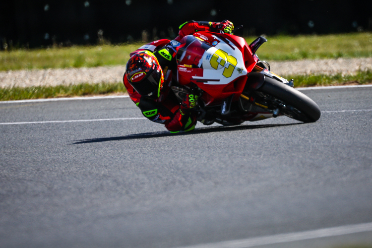 Ducati-Team-Einladung-zur-Elektronik-Besichtigung