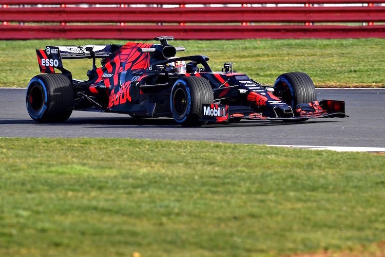 Der neue Red Bull Racing RB15-Honda auf den ersten Runden
