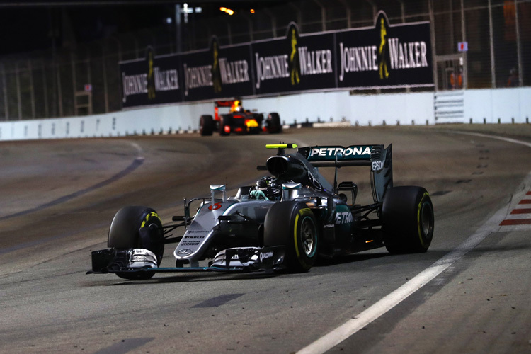 Nico Rosberg und der aufrückende Daniel Ricciardo