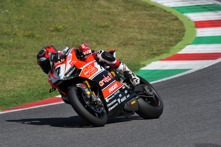 Mugello: Carlos Checa (Ducati) Bei Den Schnellsten! / Superbike-WM ...