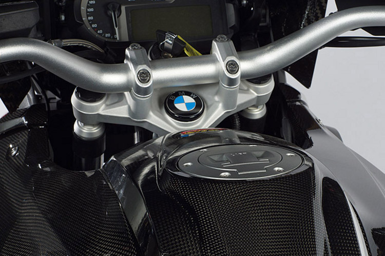 Acht Kilo leichter durch Carbon: BMW R 1200 GS LC