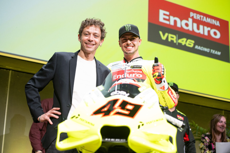 Valentino Rossi mit VR46-Neuzugang Fabio Di Giannantonio