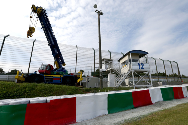 An die 2014er Unfallstelle von Jules Bianchi wurde ein riesiger Kran platziert