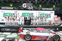 Sieger und Klassensieger in der Victory Lane