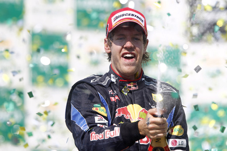 Sebastian Vettel gewinnt in Interlagos
