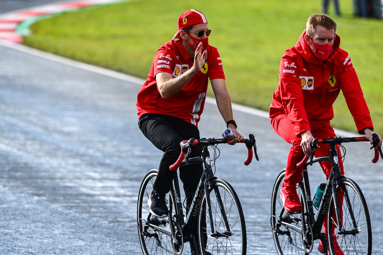 Sebastian Vettel beim Erkunden der türkischen Rennstrecke