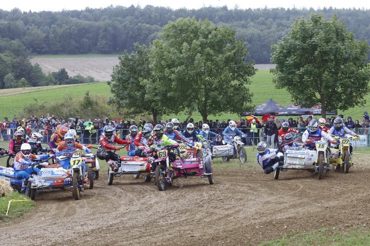 Start 1: Prümmer (#17), verdeckt dahinter Blank und Peter, daneben Uhlig (#69)