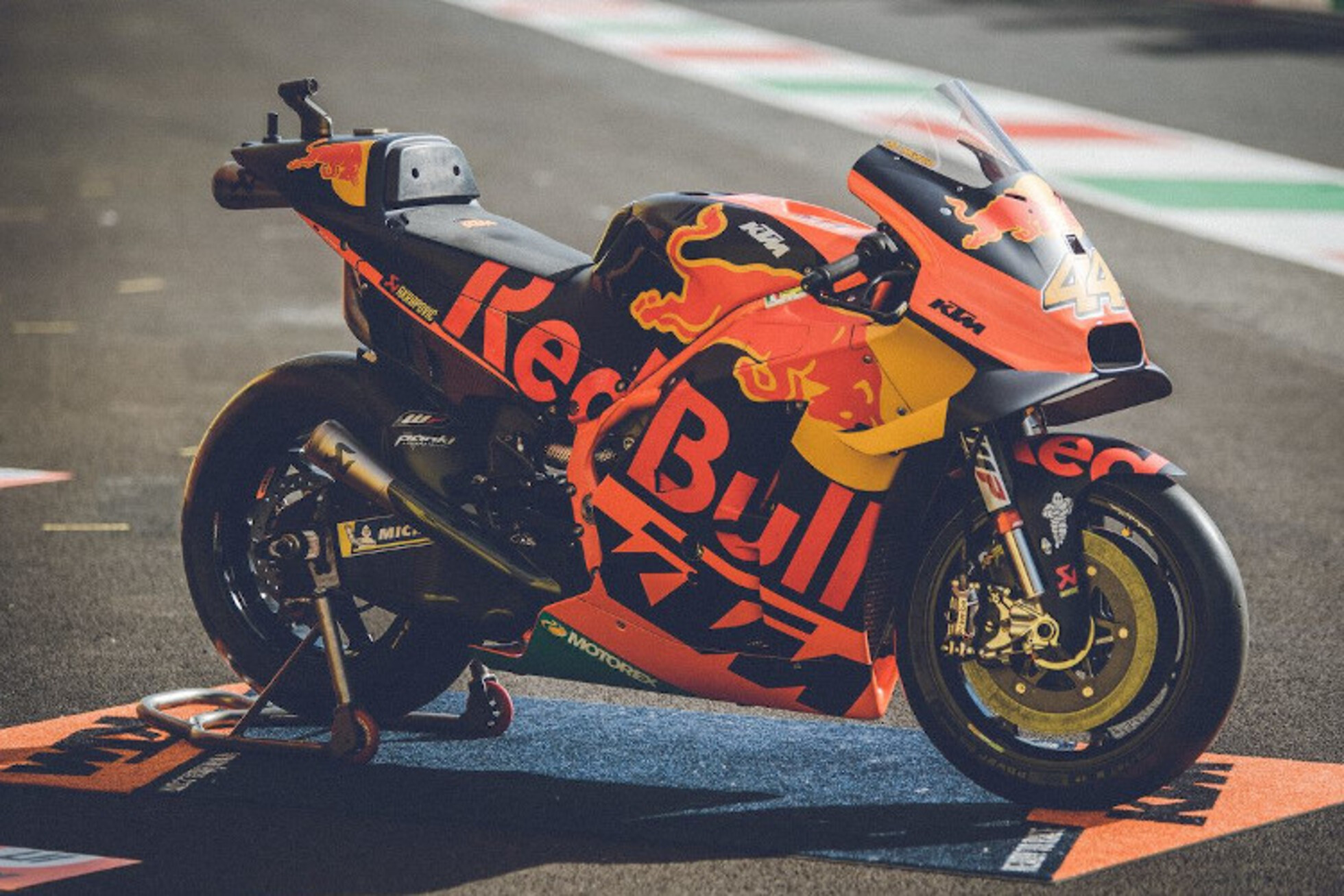 MotoGP Motorrad-Garagenmatte, 190 cm x 80 cm, offizielles Moto GP-Produkt :  : Auto & Motorrad