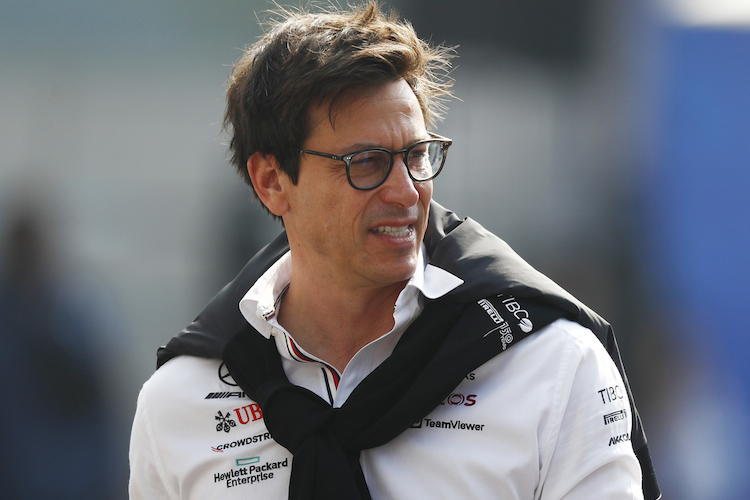 Mercedes-Motorsportdirektor Toto Wolff: «Während der gesamten Session konnten wir im Stadionabschnitt nicht wirklich mit Verstappen mithalten»