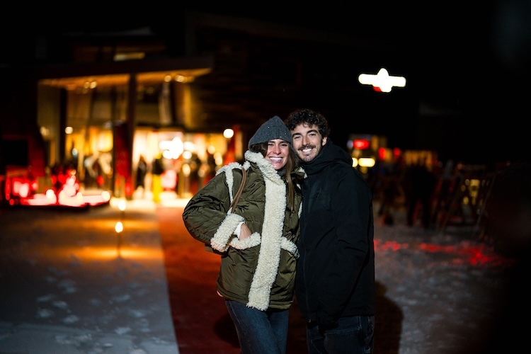 Pecco Bagnaia mit seiner Frau Domizia