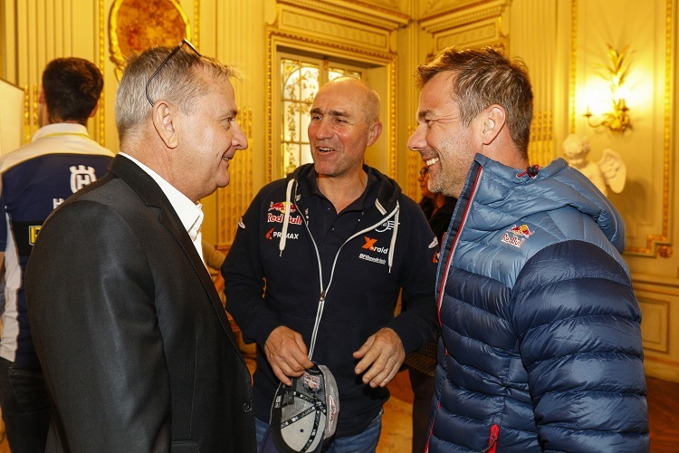 Etienne Lavigne, Stéphane Peterhansel, Sébastien Loeb (vlnr)