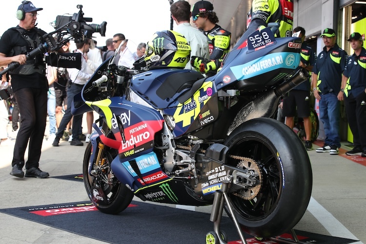 Grande Vale. VR46 feiert das MotoGP-Jubiläum mit Sonne und Mond und der «46»