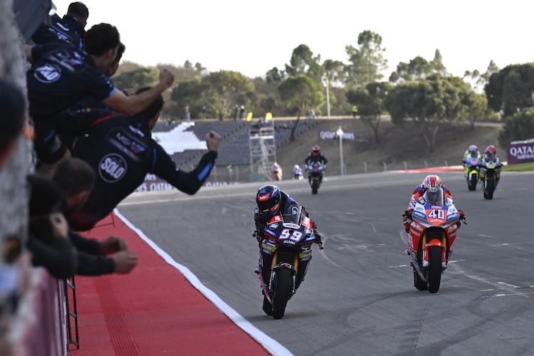 Oscar Gutierrez holte sich den letzten Laufsieg der MotoE vor Vize-Champ Casadei