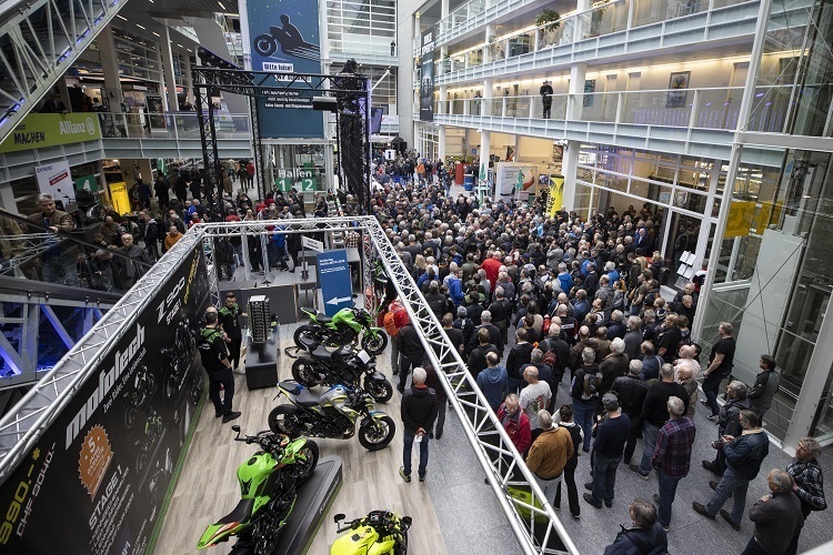 Wieder-eine-Motorradmesse-in-Z-rich-