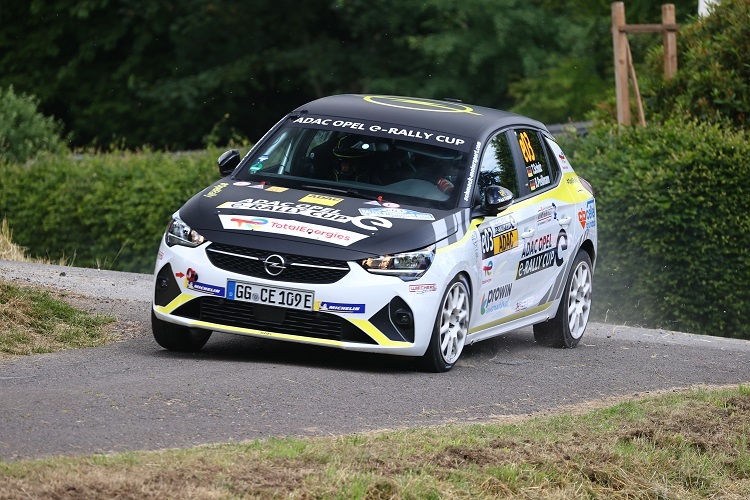 ADAC Opel e-Rally Cup 2023 vor großer WM-Kulisse