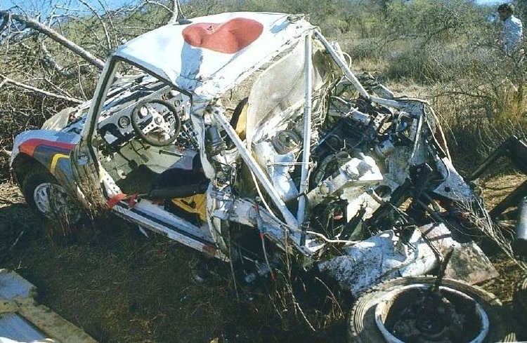 Das, was vom Vatanens Peugeot 205 T16 noch blieb 