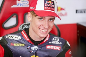 Will zum Saisonauftakt wieder im Tech3-Leder sein: Jacob Roulstone)