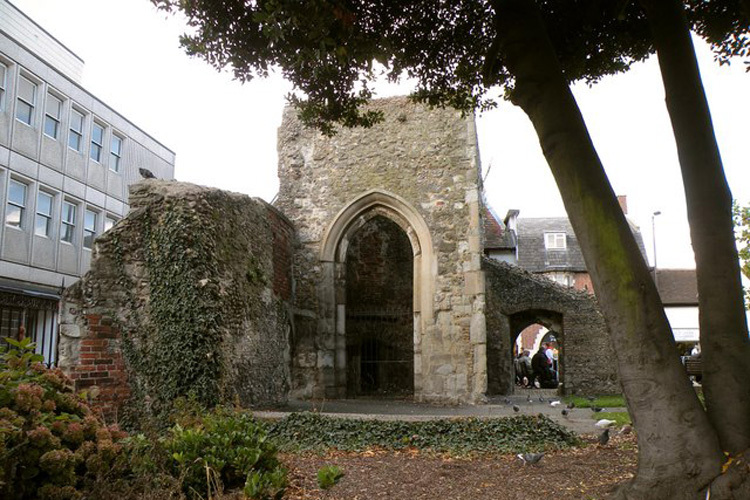 Die zerfallene Kapelle von Thomas Becket