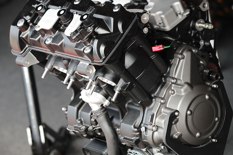 Die Triumph-Motoren: Drei Zylinder und 140 PS