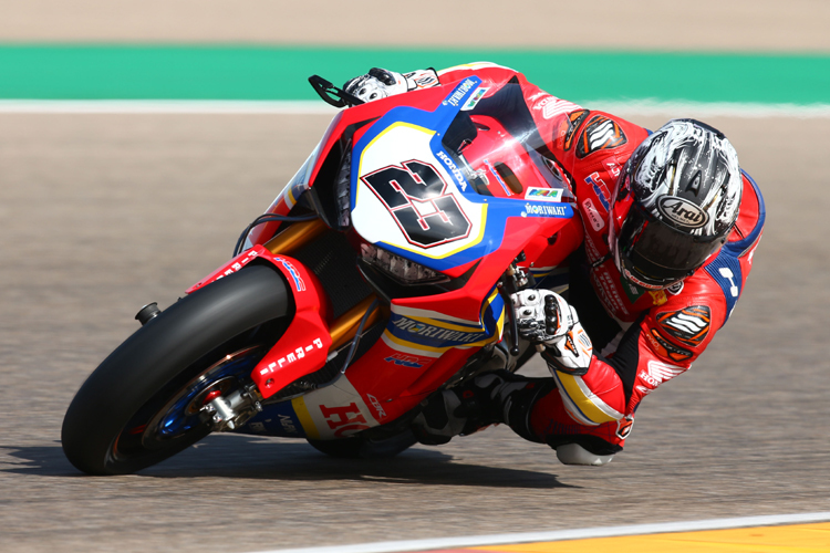 Ryuichi Kiyonari fährt hinterher