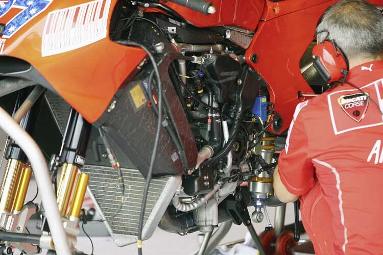 Der neue 800-ccm-V4-Ducati-Motor