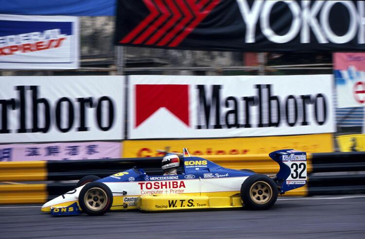 Michael Schumacher in seinem ersten F3-Jahr1989 im WTS Weber-Reynard VW, hier in Macau