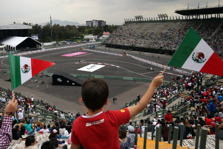 Bei den 6h von Mexiko führt die Strecke sogar durch ein Stadion