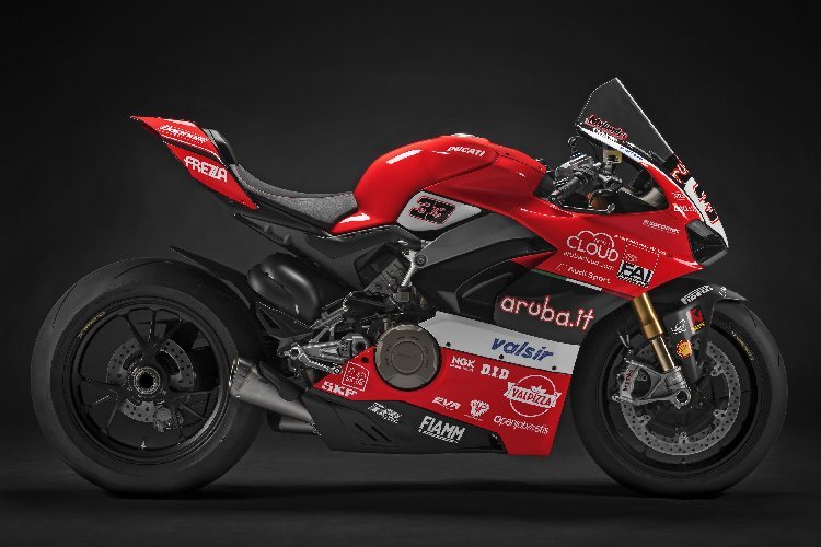Die Ducati Panigale V4 S von Marco Melandri ist im aktuellen Superbike-Design lackiert